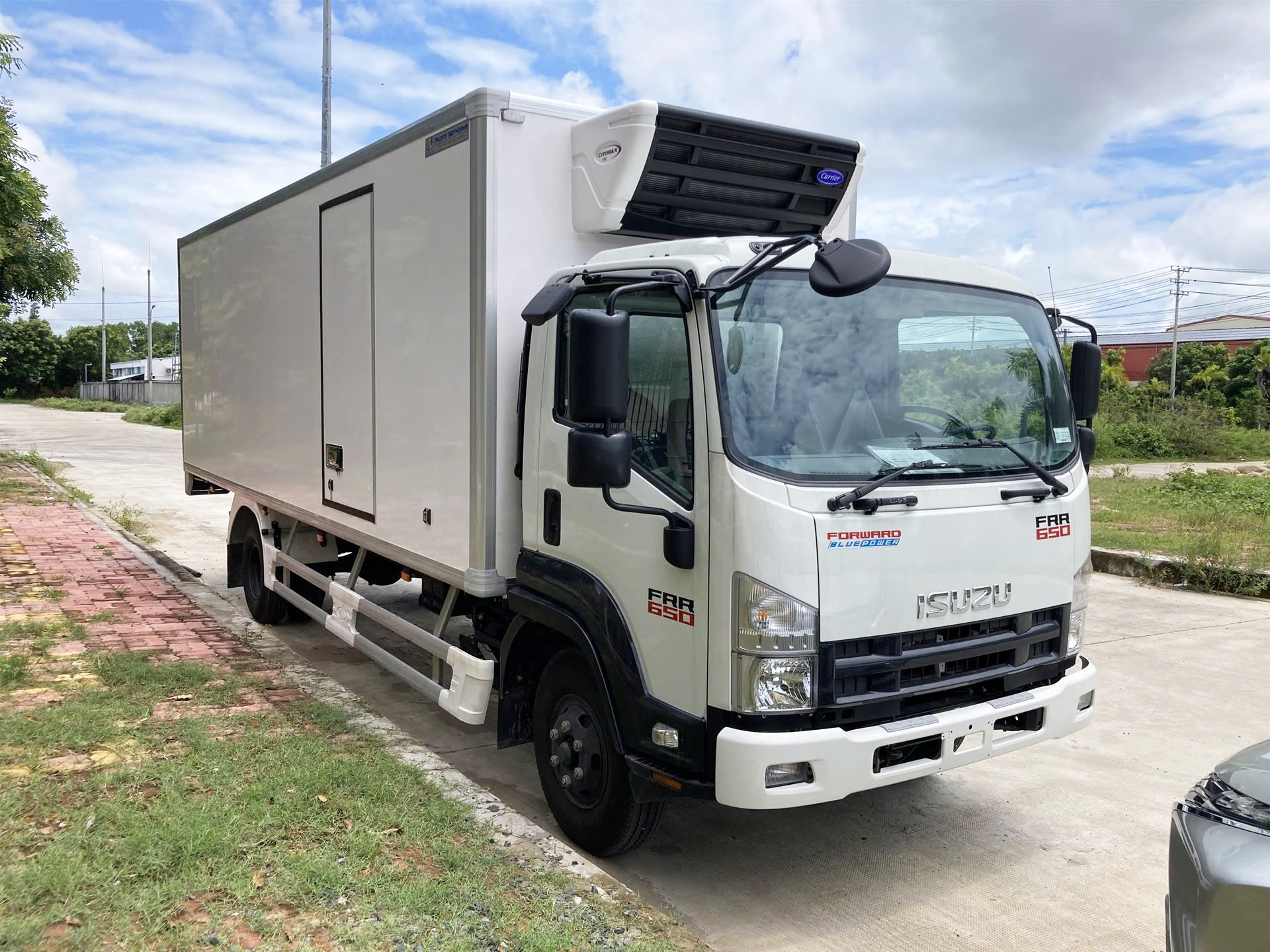 cho thuê xe tải đông lạnh